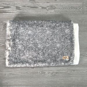 UGG Gray and White Pillowcase Sham Faux Fur Soft & Fluffy King Size 20 x 36"